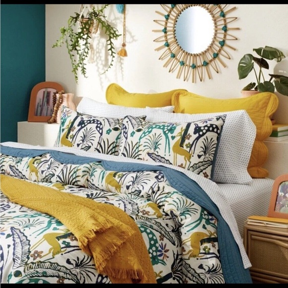 Sold Out Opalhouse designed with Jungalow™ Waffle Weave Bed Throw Yellow NWT - Picture 2 of 3